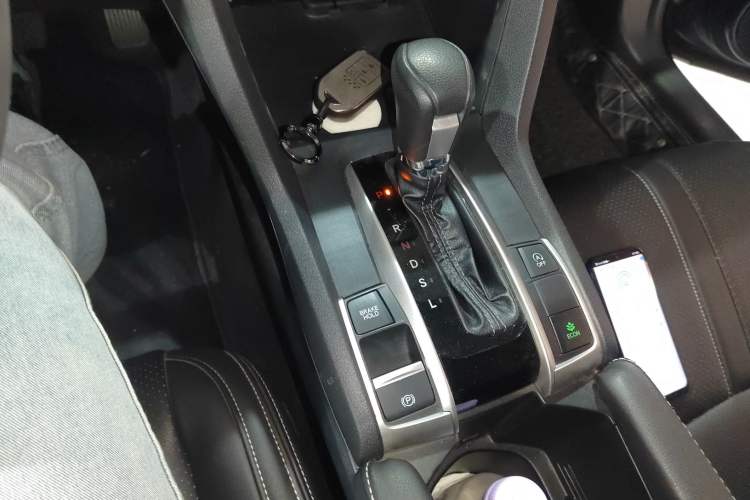 Used Honda Civic 2016 220TURBO CVT Luxury Edition
