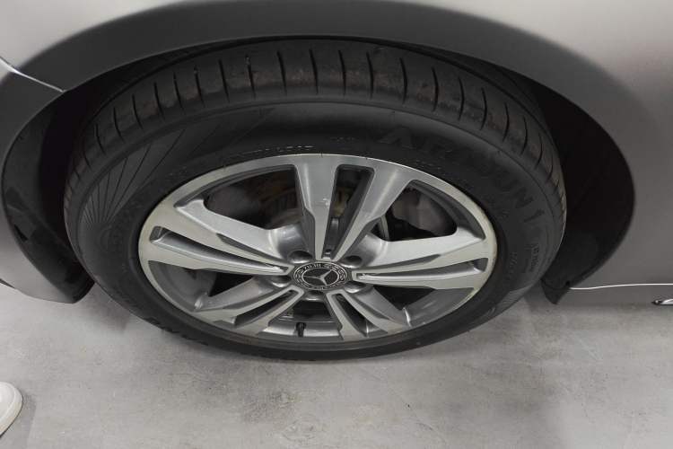 Used Mercedes-Benz C-Class 2018 C 200 L Sport Edition Left Front Wheel Hub