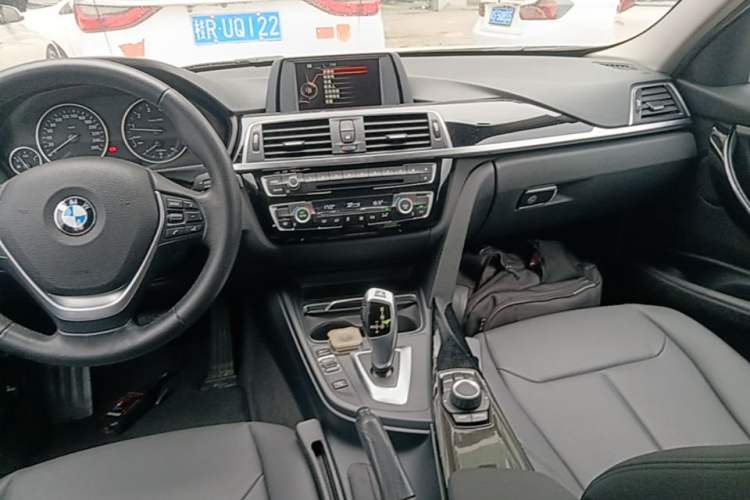 Used BMW 3 Series 2017 320Li Fashion Model
