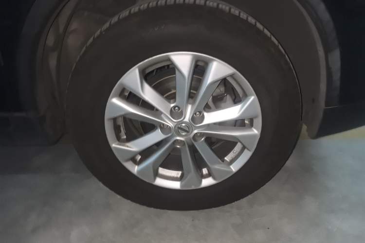 Used Nissan X-Trail 2014 2.0L CVT Comfort Edition 2WD Exterior 1