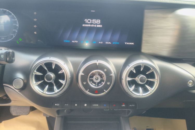 Used Tank 300 2023 City Edition 2.0T—Stylish as Ever