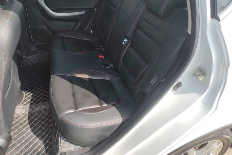 Used Changan CS35 2016 1.6L Automatic Luxury Model China V Standard
