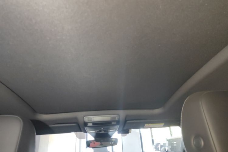 Used Volkswagen T-ROC 2023 300TSI DSG Two-Wheel Drive Starlight Edition Headliner