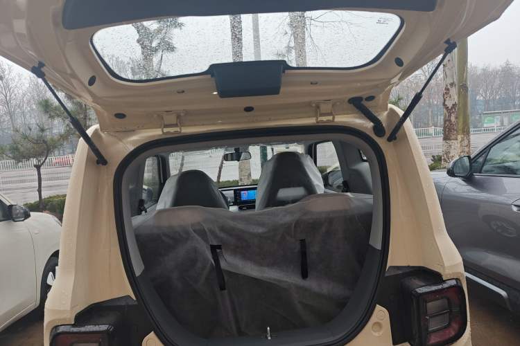 Used Geely Galaxy Panda 2025 210 km – Yuanqi Bear