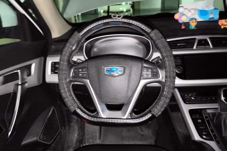 Used Geely Auto Emgrand X7 Sport 2018 Revised Version 1.8TD Automatic Two-Wheel Drive Smart Connectivity 4G-Enabled Edition Steering Wheel