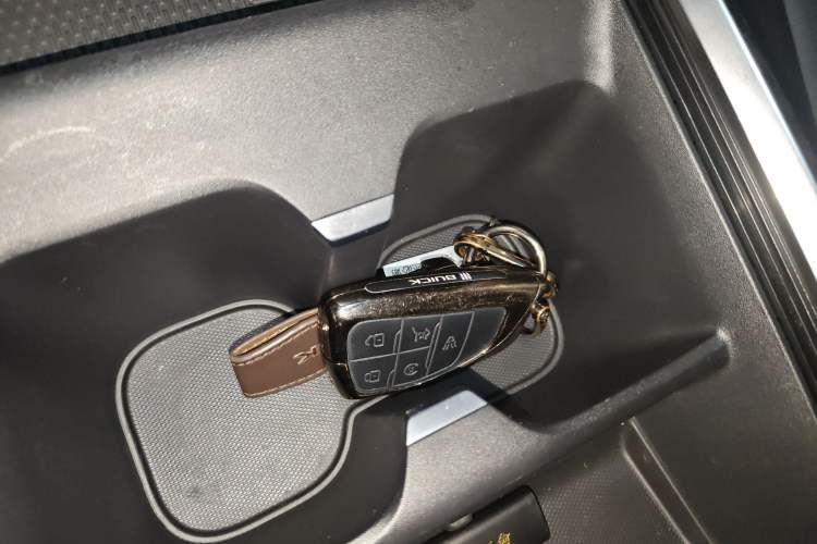 Used Buick LaCrosse 2025 28T Platinum Edition