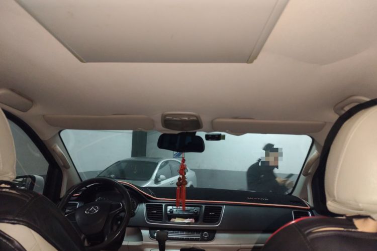 Used SAIC MAXUS G10 2014 2.0T Automatic Elite Edition
