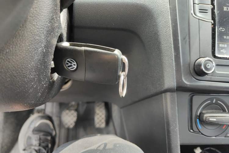 Used Volkswagen Jetta 2015 Value Edition 1.6L Manual Fashionable Style
