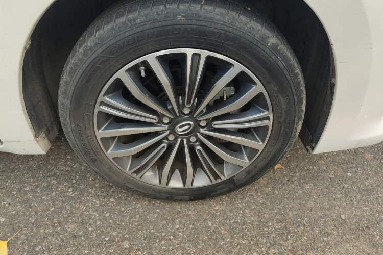 Used GAC Trumpchi M6 2021 270T DCT Luxury Edition (7-seater)
