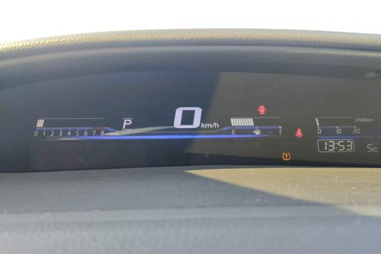 Used Honda Jade 2017 1.8L automatic Comfort version 5 seats