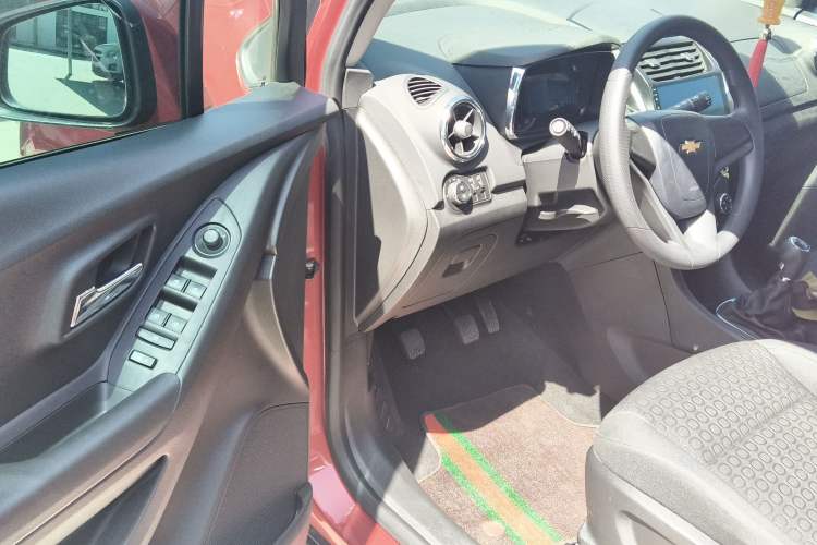 Used Chevrolet Trax 2014 1.4T Manual Two-Wheel Drive Comfort Model Driver Seat