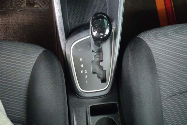 Used Hyundai Verna (older generation) 2017 1.4L Automatic YueXiang Edition China V-standard
