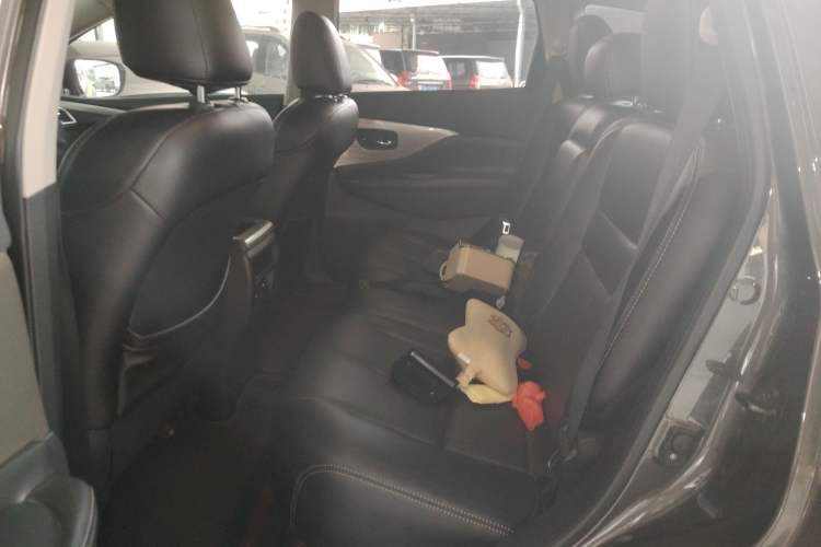 Used Nissan Murano 2019 2.5L XE Two-Wheel Drive Elite Version China VI Standard
