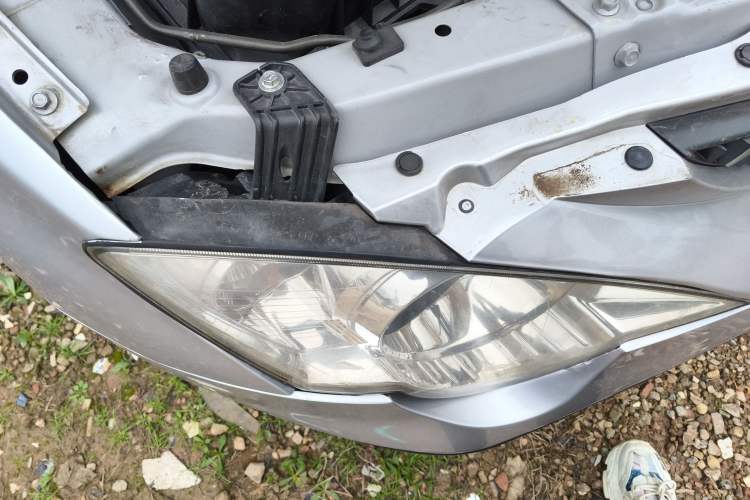 Used SsangYong Actyon 2011 2.0T Two-Wheel-Drive Luxury Diesel Edition Right Front Headlight