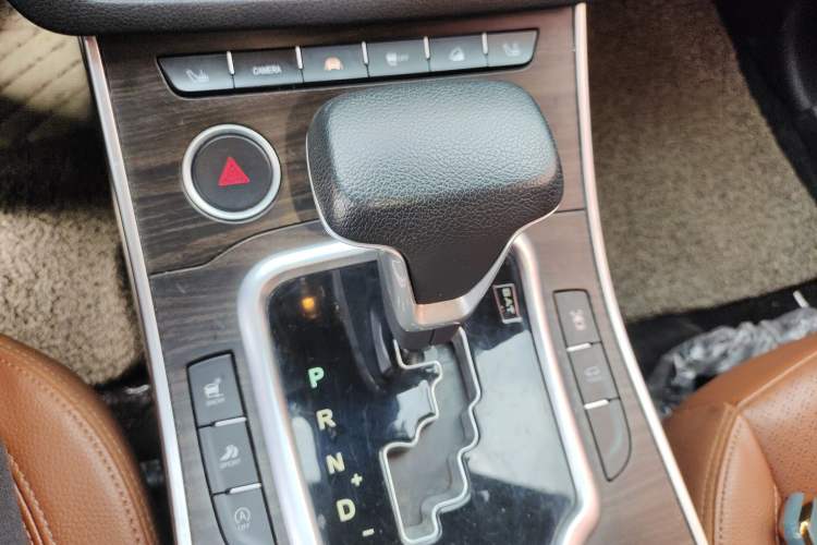 Used Land X7 2018 Geely Jingyue 1.5T Panoramic Luxury Model Gear Lever