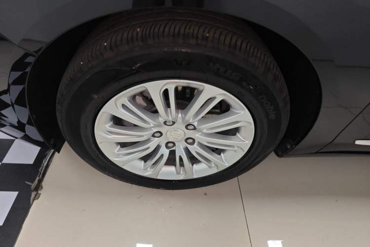 Used Buick LaCrosse 2018 20T Luxury Model
