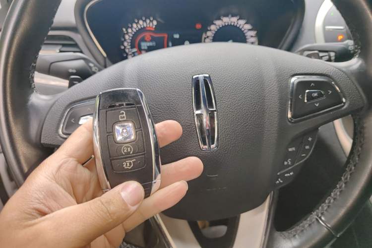 Used Lincoln MKC 2019 2.0T Two-Wheel Drive Luxury Edition China VI Standard
