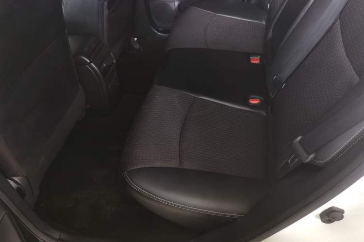 Used Nissan Tiida 2019 1.6L CVT Smart Enjoyment Version China VI Standard Left Rear Seat