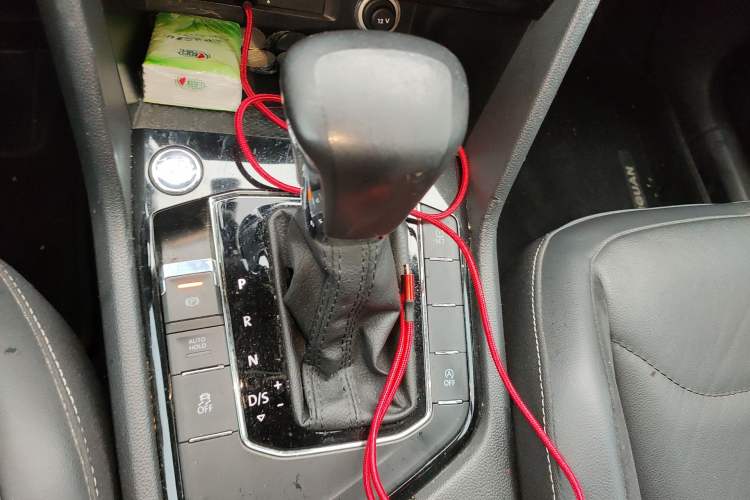 Used Volkswagen Tiguan L 2017 380TSI Automatic All-Wheel-Drive Luxury Edition Gear Lever