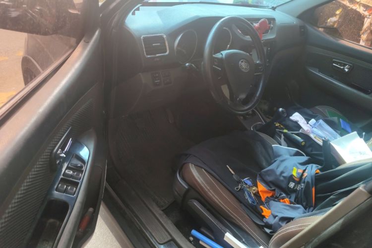 Used FAW Senya S80 2014 1.5L Manual 5-Seater Classic Edition
