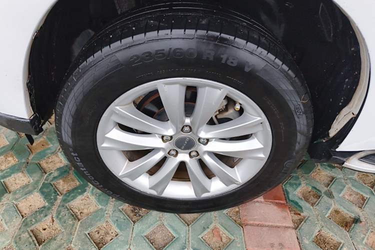 Used Haval H2 2014 1.5T Manual Two-Wheel Drive Elite Edition Right Rear Wheel Hub