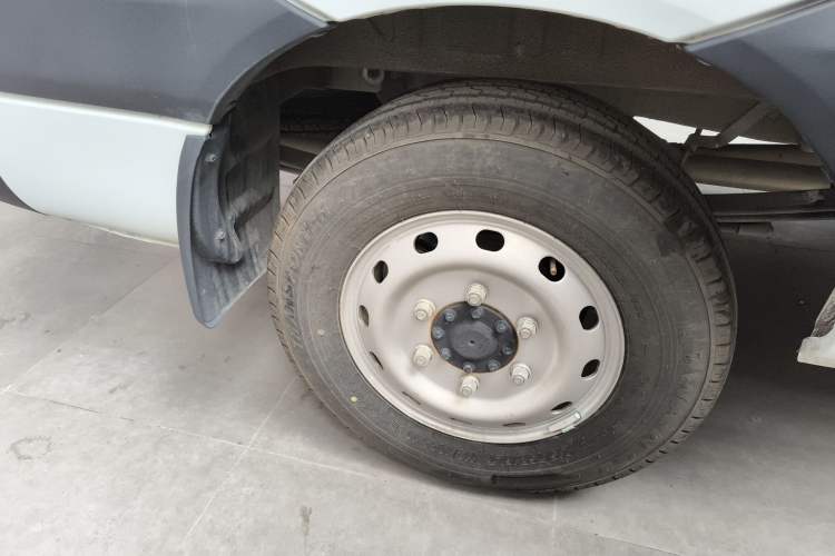 Used JAC Sunray 2023 2.0T 5-Series Logistics Version 3-Seater D20TCIF1