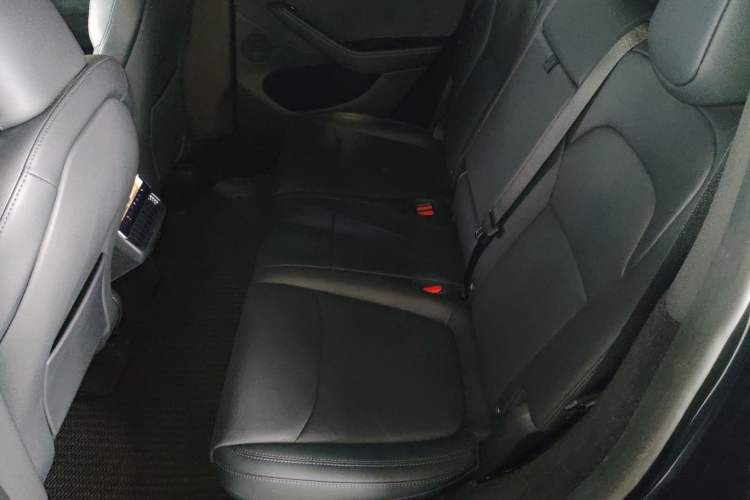 Used Tesla Model Y 2025 Long-Range All-Wheel Drive First Edition
