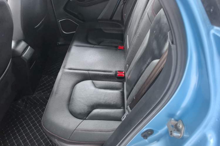 Used FAW Senya R7 2016 1.6L Manual Smart Version
