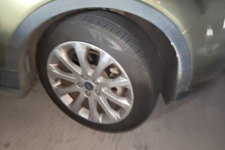 Used Ford Kuga 2013 2.0L GTDi Four-Wheel-Drive Elite Model
