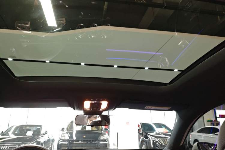 Used Mercedes-Benz A-Class 2022 Revised Version A 200 L Sport Sedan Fashionable Style