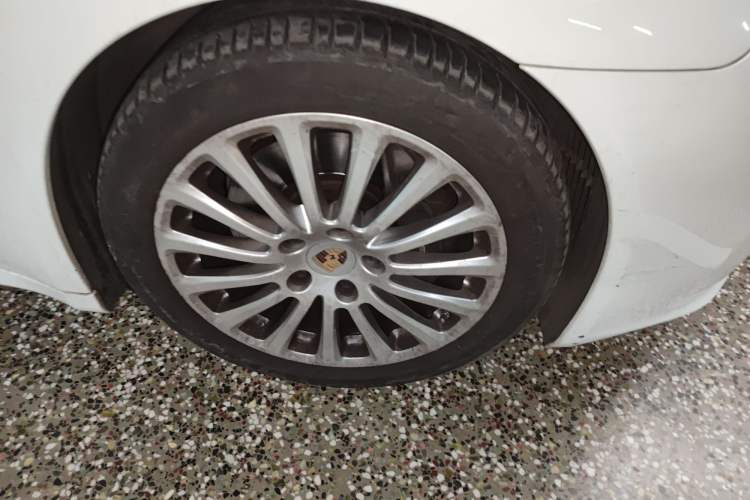 Used Porsche Panamera 
