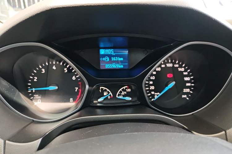 Used Ford Focus 2017 Hatchback 1.6L Automatic Fashion Edition Smart Drive Version
