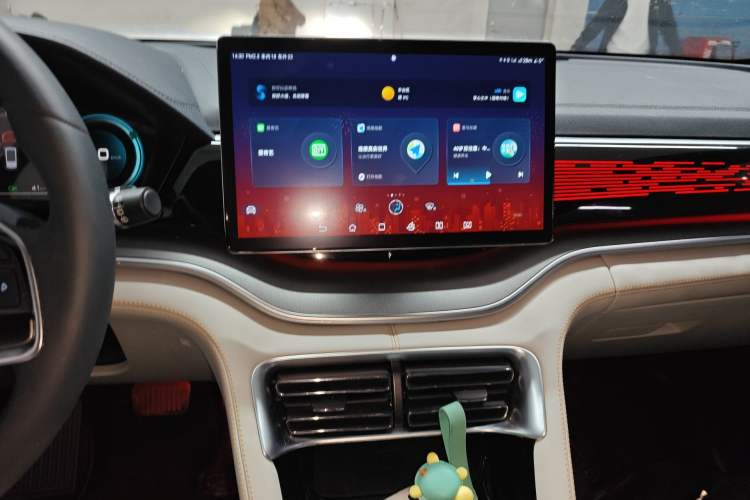 Used BYD Song PLUS New Energy 2021 EV Flagship Model Audio And AC Panel