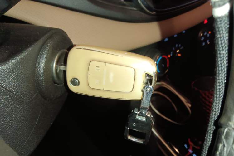 Used Chevrolet Monza 2021 320 Automatic Enjoyment Sunroof Edition