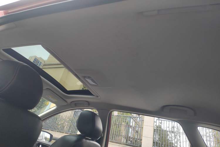 Used Nissan Tiida 2019 1.6L CVT Smart Enjoyment Version China VI Standard
