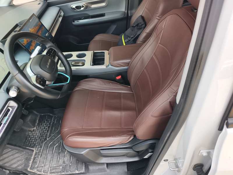 Used AION Y 2024 Younger — 14