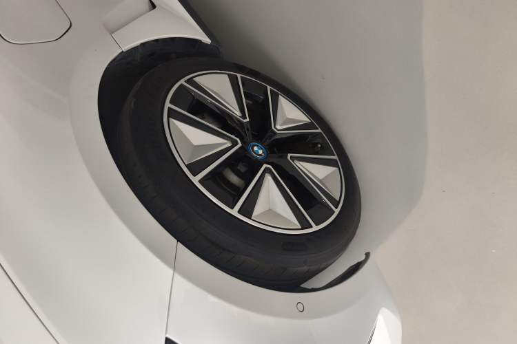 Used BMW i3 2023 eDrive 40 L Midnight Sports Package