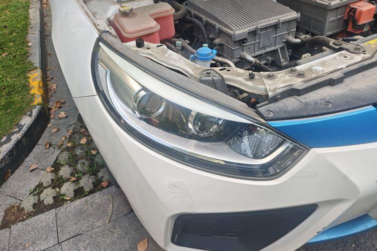 Used JAC Group iEVA50 2018 Luxury Model Right Front Headlight