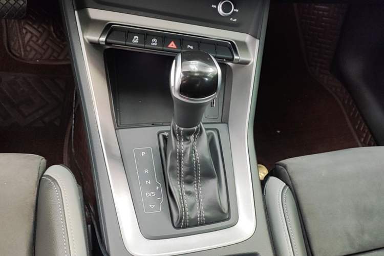 Used Audi Q3 2020 35 TFSI Ambition Dynamic Edition
