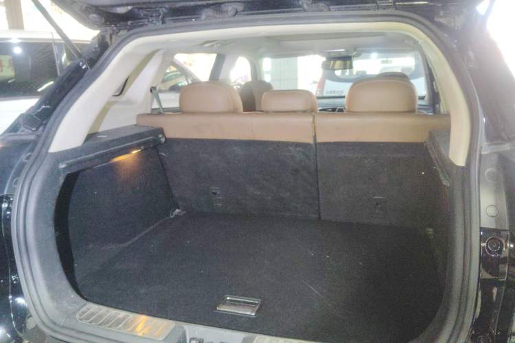 Used Geely Auto Emgrand X7 Sport 2016 1.8TD Automatic ZhiZun Version Trunk