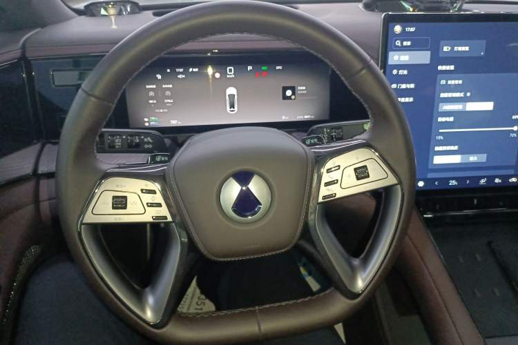 Used Denza Z9GT 2024 1100 Four-Wheel Drive Ultra Version
