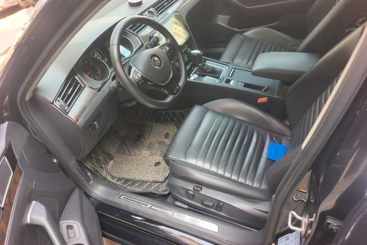 Used Volkswagen Magotan 2018 Facelift 330TSI DSG Luxury Model