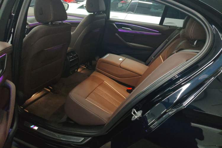 Used BMW 5 Series 2022 Second Facelift 530Li Leading Edition M Sport Package
