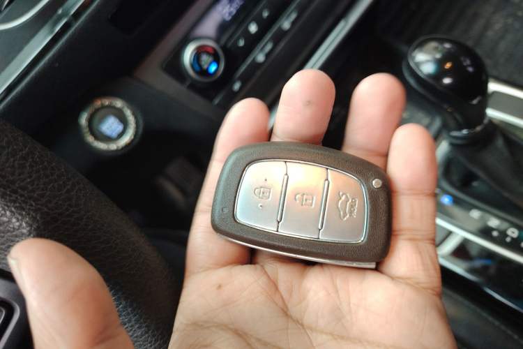 Used Hyundai Mistra 2014 1.8L Automatic Smart GLS
