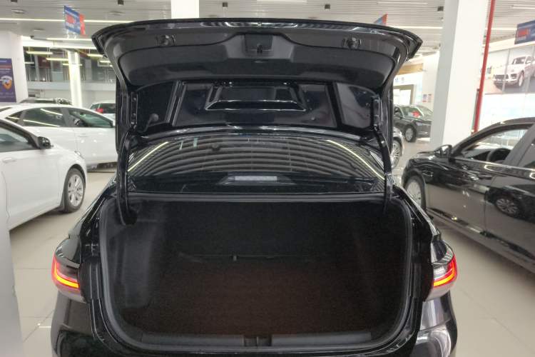 Used Volkswagen Lavida 2025 New Sharp 1.5L Outstanding New Edition Trunk