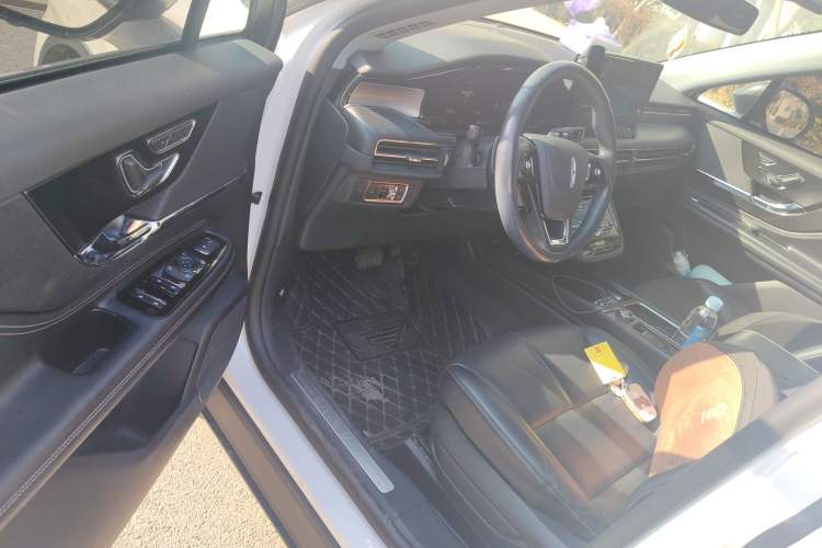 Used Lincoln Corsair 2022 2.0T Two-Wheel Drive Deluxe Edition Driver Seat