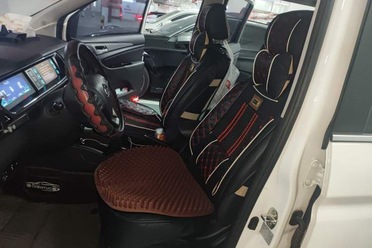 Used CHANGAN KAICHENG Oushang A600 2016 1.5L Manual Luxury 7-Seater Left Front Seat