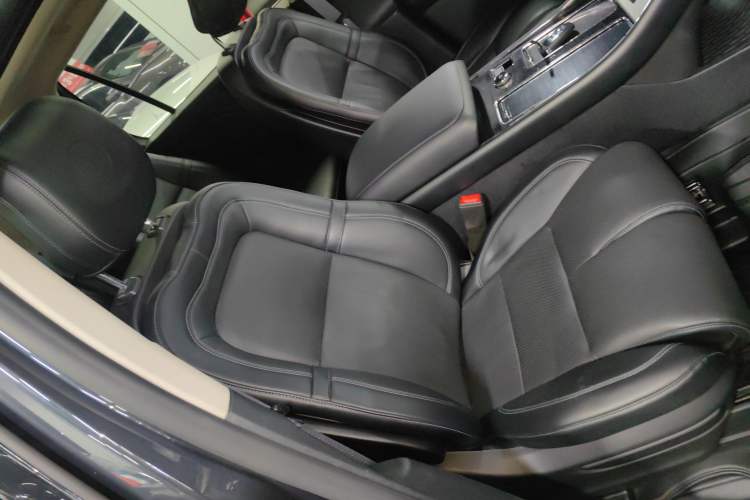 Used Lincoln Aviator 2022 3.0T V6 Four-Wheel Drive Centennial Limited Edition Right Front Seat