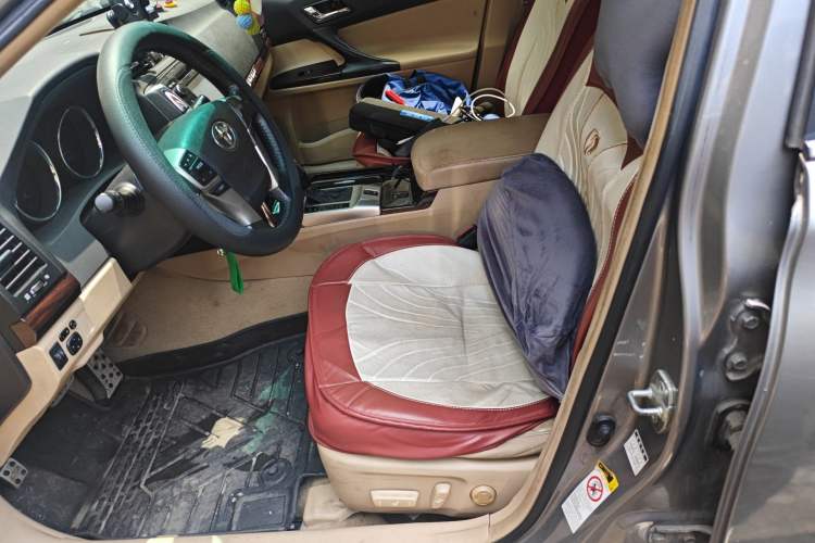 Used Toyota Reiz 2010 2.5V Fengdu Elite Edition Left Front Seat