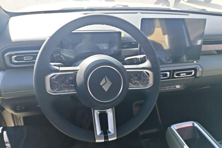 Used Baojun Spark EUV 2026 301km Flagship Edition Steering Wheel